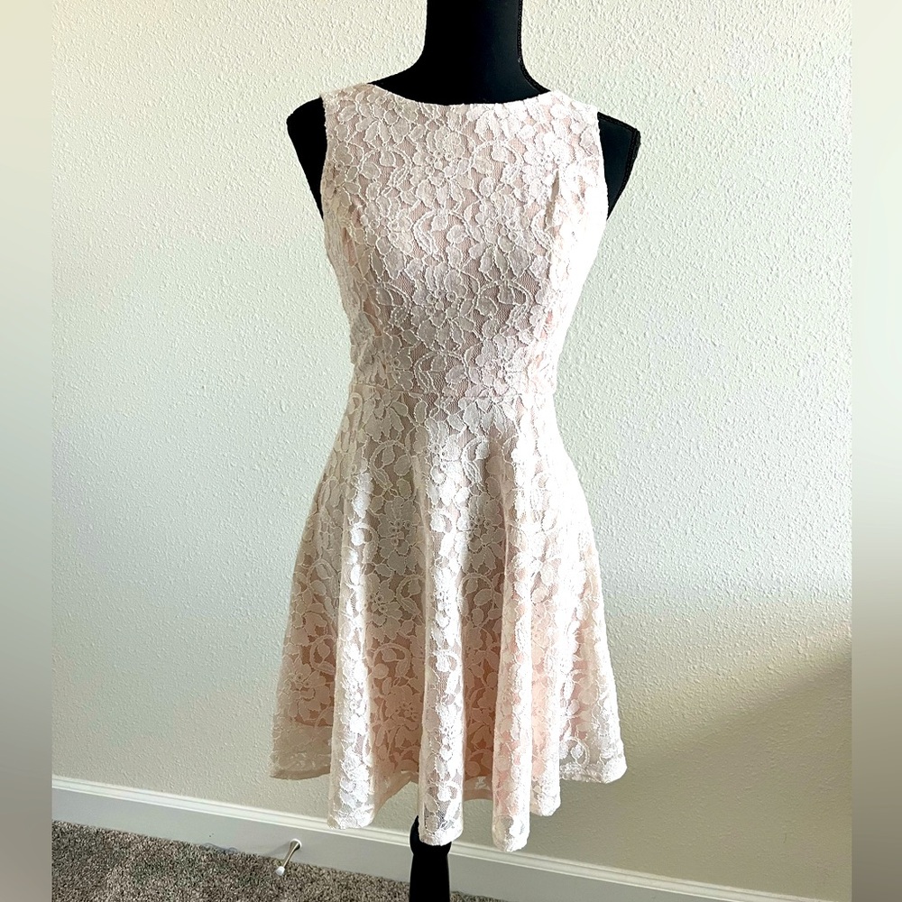 NWOT Speechless Dress ivory  lace over tan color size XS p to p 15”